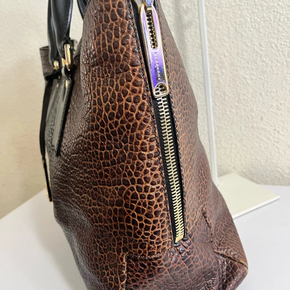 Burberry large peppled Leather Tote Bag in Brown and Black -